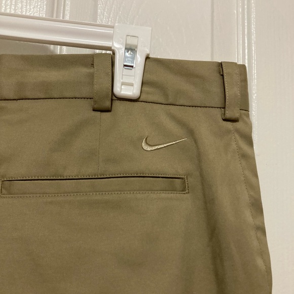 Nike Golf Tour Performance Men's Dry Fit Tan Shorts - Picture 8 of 9